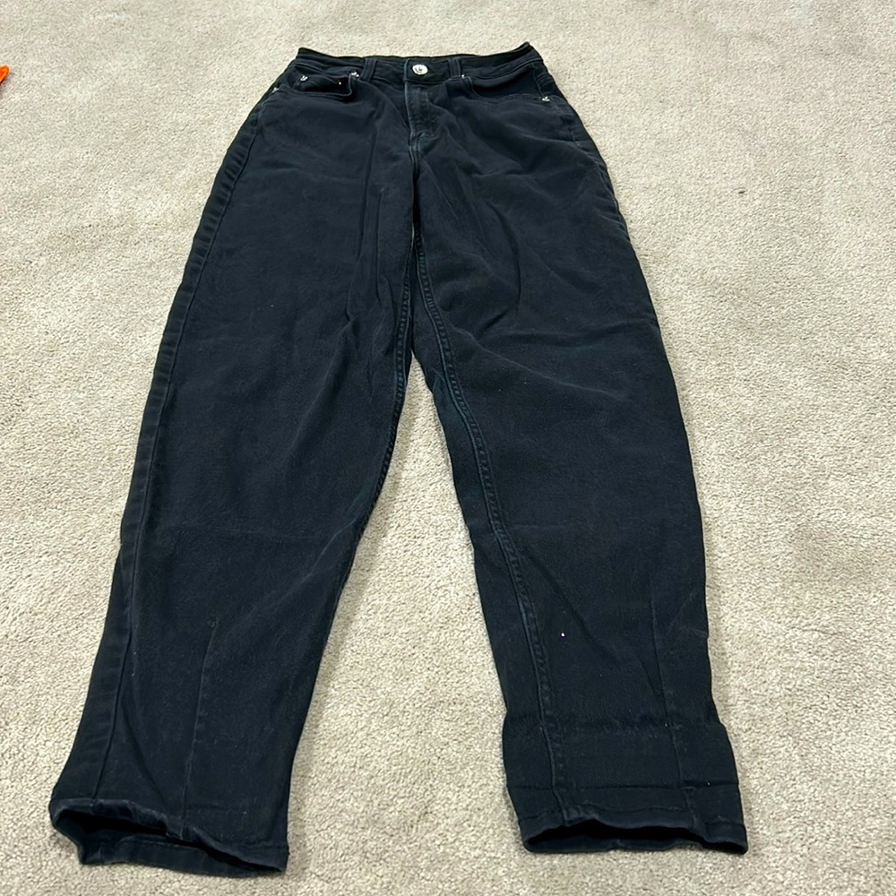 Women’s black high rise divided  H&M jeans size 2